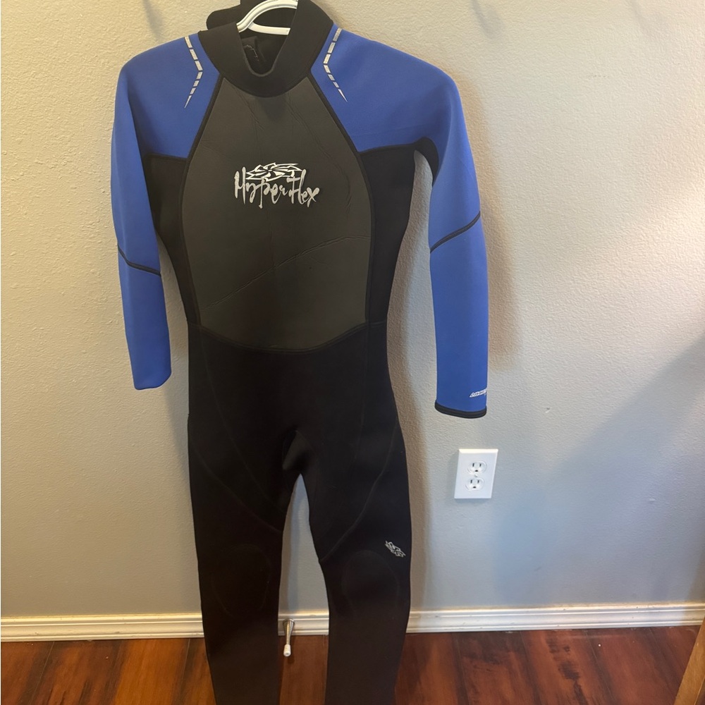 Youth size 14 blue hyperflex wetsuit